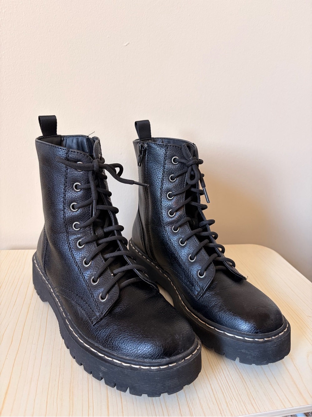 Sincerely Jules Black Lace-Up Platform Combat Boots 7.5